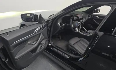 BMW i4 2024, 57176 км, за 31528.3 USD - фото 10