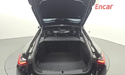 BMW i4 2024, 57176 км, за 31528.3 USD - фото 20