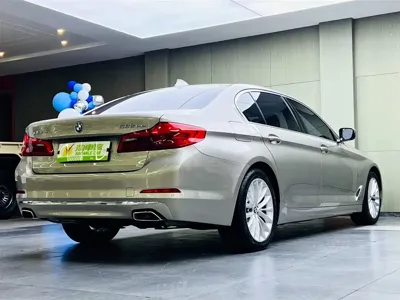 BMW 5 Series New Energy 2020, 70000 км, за 20305.67 USD