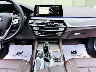 BMW 5 Series New Energy 2020, 70000 км, за 20305.67 USD - фото 12