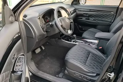 Mitsubishi Outlander 2021, 74000 км, за 10976 USD - фото 15
