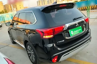 Mitsubishi Outlander 2021, 74000 км, за 10976 USD - фото 26