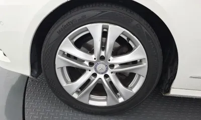 Mercedes-Benz E-Class 2011, 165583 км, за 3085.2 USD