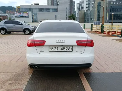 Audi A6 2014, 203000 км, за 3243.84 USD