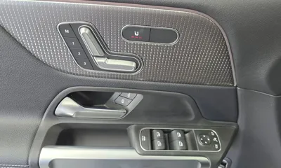Mercedes-Benz GLB-Class 2021, 35475 км, за 20677.43 USD - фото 18