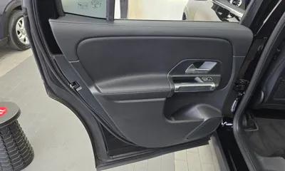 Mercedes-Benz GLB-Class 2021, 35475 км, за 20677.43 USD - фото 25