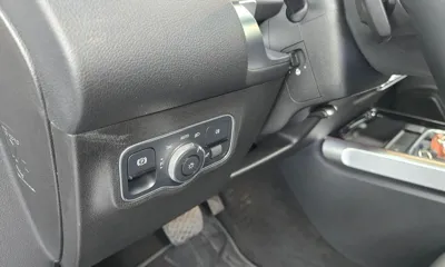 Mercedes-Benz GLB-Class 2021, 35475 км, за 20677.43 USD - фото 30