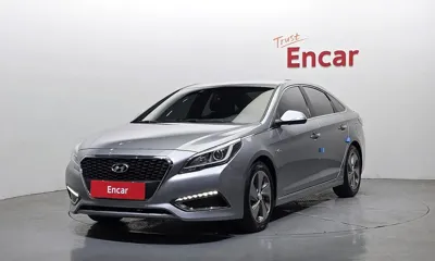 Hyundai Sonata · 2015 год