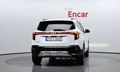 Kia Seltos 2024, 14570 км, за 16198.3 USD