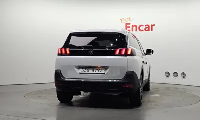 Peugeot 5008 2019, 108618 км, за 9839.83 USD