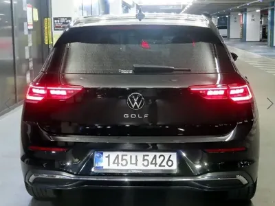 Volkswagen Golf 2025, 8704 км, за 23943.59 USD
