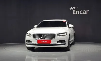 Volvo S90 2023, 41070 км, за 25696.09 USD