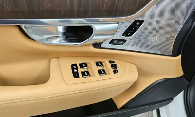 Volvo S90 2023, 41070 км, за 25696.09 USD - фото 33