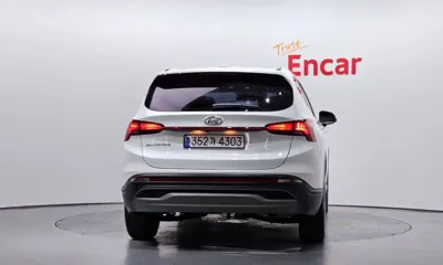 Hyundai Santafe 2021, 99683 км, за 12734.67 USD