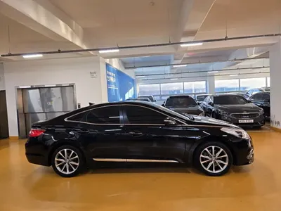Hyundai Grandeur 2015, 181696 км, за 3768.21 USD