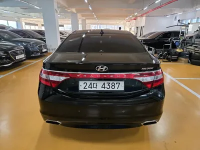 Hyundai Grandeur 2015, 181696 км, за 3768.21 USD