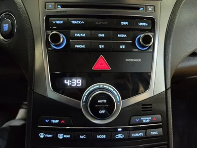 Hyundai Grandeur 2015, 181696 км, за 3768.21 USD - фото 17