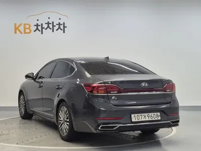 Kia K7 2020, 117000 км, за 10921.14 USD