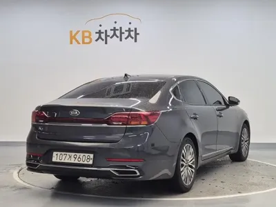Kia K7 2020, 117000 км, за 10921.14 USD