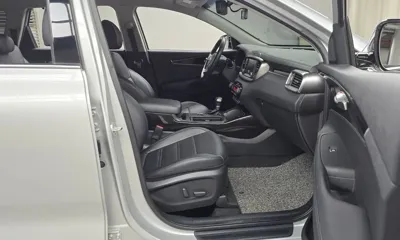 Kia Sorento 2020, 44657 км, за 13787.44 USD - фото 11