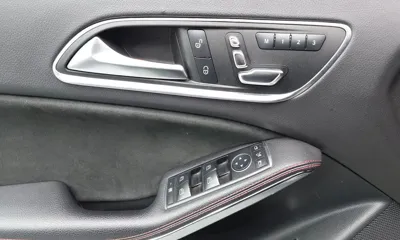 Mercedes-Benz GLA-Class 2018, 112833 км, за 13004.17 USD - фото 27