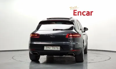Porsche Macan 2017, 65562 км, за 24878.56 USD