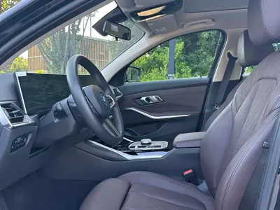 BMW i3 2025, 25000 км, за 22645.23 USD