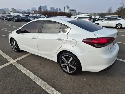 Kia K3 2017, 136228 км, за 3607.88 USD