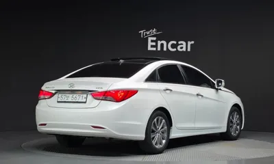 Hyundai Sonata 2013, 148985 км, за 3239.03 USD