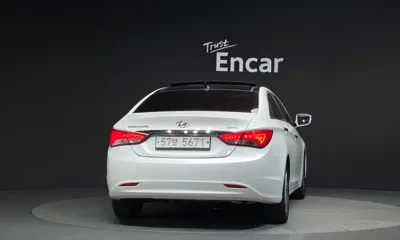 Hyundai Sonata 2013, 148985 км, за 3239.03 USD