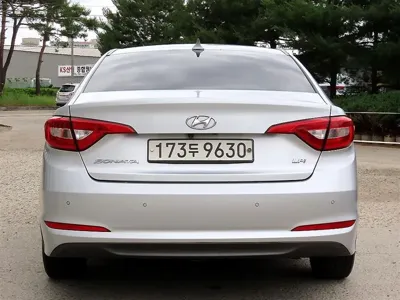 Hyundai Sonata 2015, 332659 км, за 2363.14 USD