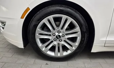 Lincoln MKZ 2015, 129081 км, за 3841.89 USD