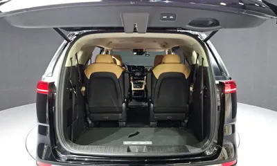 Kia Canival 2023, 56235 км, за 19094.81 USD - фото 20