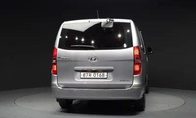 Hyundai Starex
