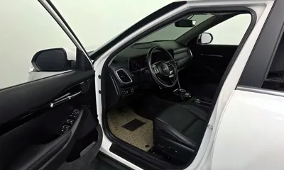 Kia Seltos 2023, 5782 км, за 17839.44 USD - фото 10