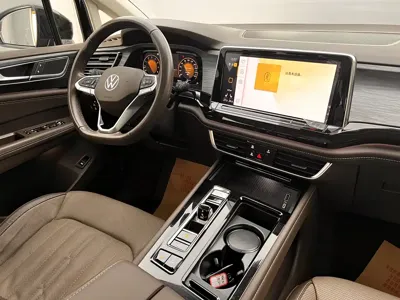 Volkswagen Viloran 2022, 80000 км, за 19981.96 USD - фото 28