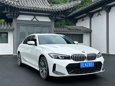 BMW 3 Series 2023, 34000 км, за 30912.46 USD