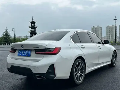 BMW 3 Series 2023, 34000 км, за 30912.46 USD