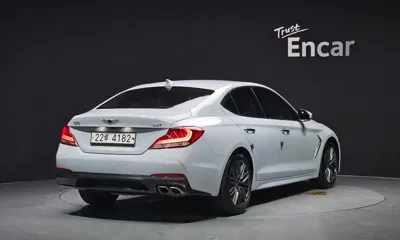 Genesis G70 2018, 29106 км, за 14521.06 USD