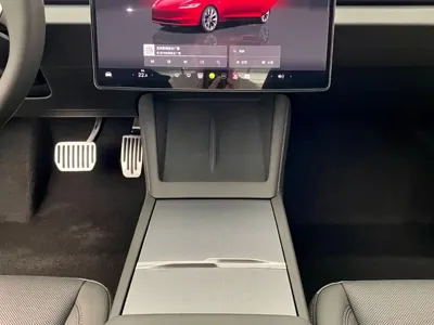 Tesla Model 3 2025, 12000 км, за 27633.37 USD - фото 10