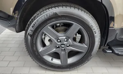 Land Rover Defender 2023, 12592 км, за 49504.91 USD
