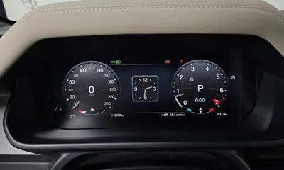 Land Rover Defender 2023, 12592 км, за 49504.91 USD - фото 8