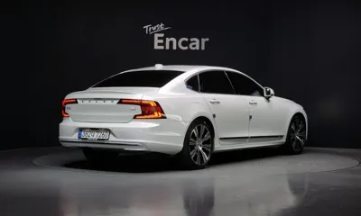 Volvo S90 2023, 43979 км, за 35033.08 USD