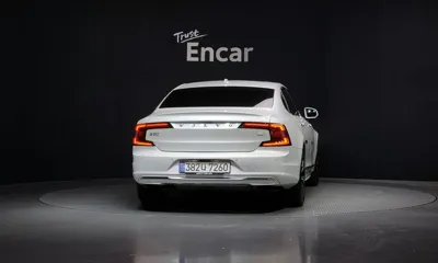 Volvo S90 2023, 43979 км, за 35033.08 USD
