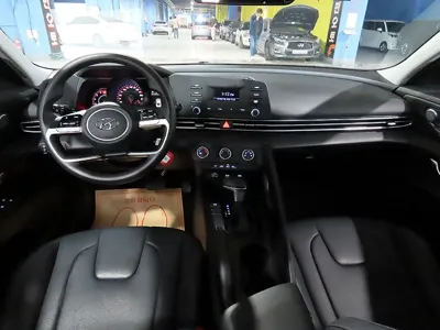 Hyundai Avante 2021, 51771 км, за 9321.26 USD
