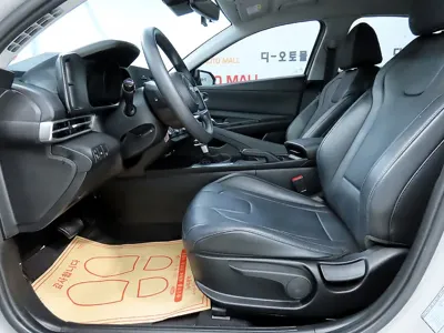 Hyundai Avante 2021, 51771 км, за 9321.26 USD - фото 6