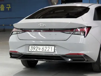 Hyundai Avante 2021, 51771 км, за 9321.26 USD - фото 17