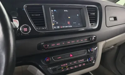 Kia Canival 2018, 39964 км, за 10174.61 USD - фото 12