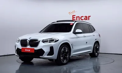 BMW iX3 · 2022 год