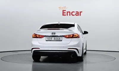 Hyundai Avante 2017, 93131 км, за 5583.29 USD
